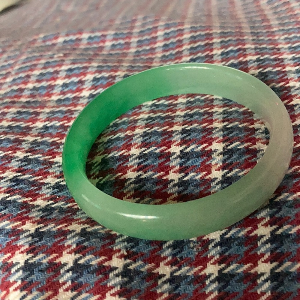 Jade braclet 2.14 in